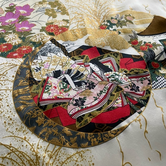 🎎 Kyoto Sen'i, The Tale of Genji Silk Kimono - Picture 12 of 16